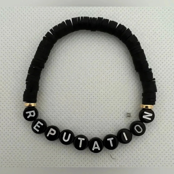 SET: Girls beaded bracelets. Taylor Swift ERAS on each bracelet. 11 bracelets. - Picture 6 of 16